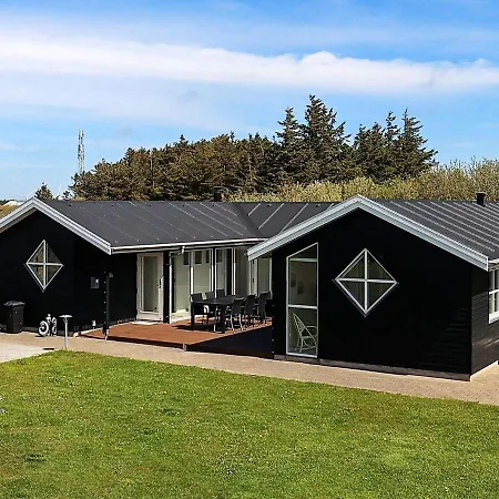 Hébergement de vacances 8 Person In *